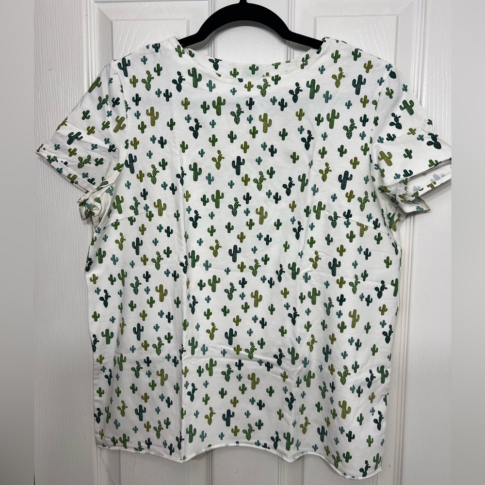 Cactus tee